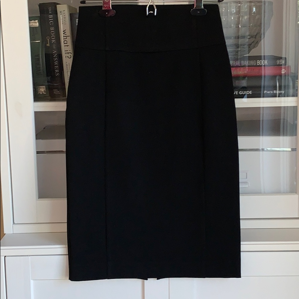 High-waisted black pencil skirt